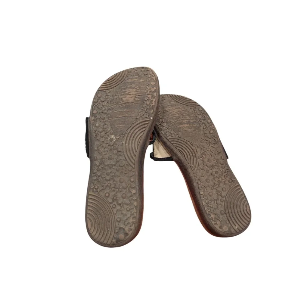 Volatile Temptress Black Flat Studded Thong Flip Flop‎ Soft Cushion Sandals 8